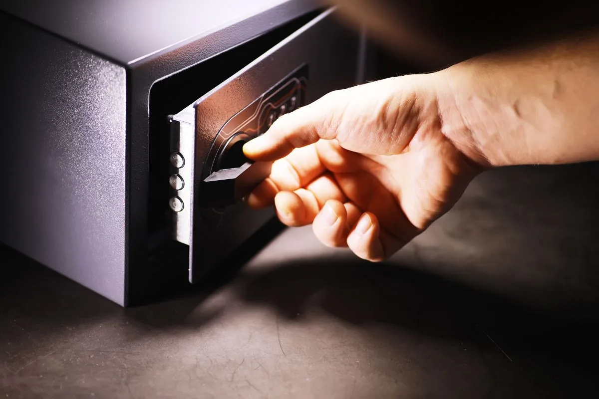 Sefi Vsebinska 1200x800px